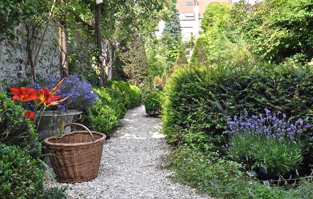 B&B Un Jardin En Ville Saint-Gilles Extérieur photo